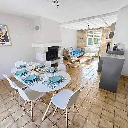 Maison 2 Avec Jardin Et Garage Holiday home